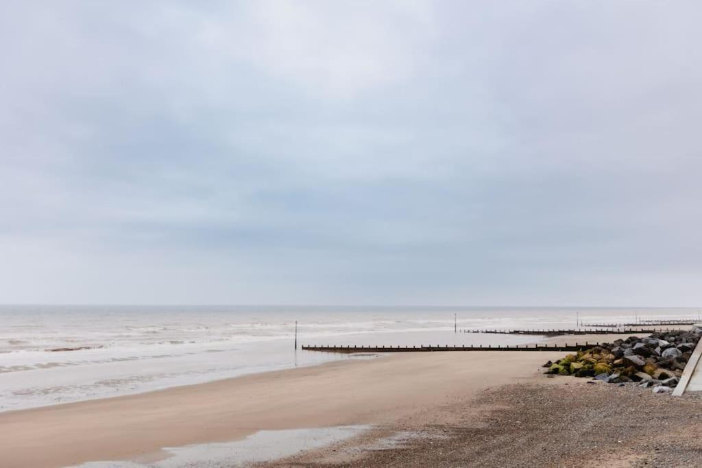 Withernsea Studio Apt & Sofa Bed Экстерьер фото